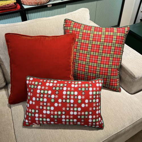 Rosa pink pillow/GH01