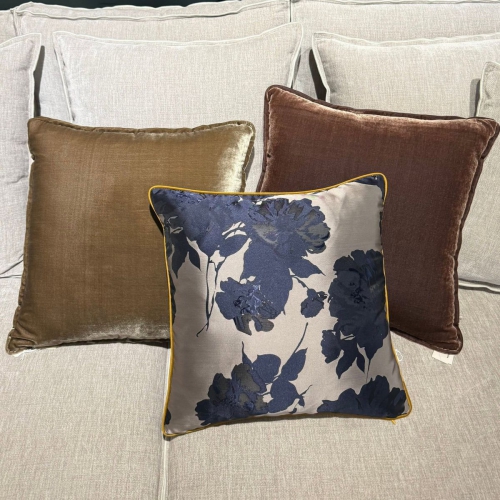 Midnight Peony pillows/GH01