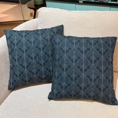 Modern Grid Pillow /GH01