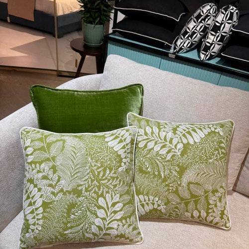 Botanical Leaf  Pillow/GH01