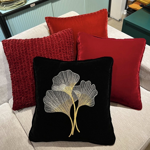 Black 3-leafs embroidered pillow/GT021